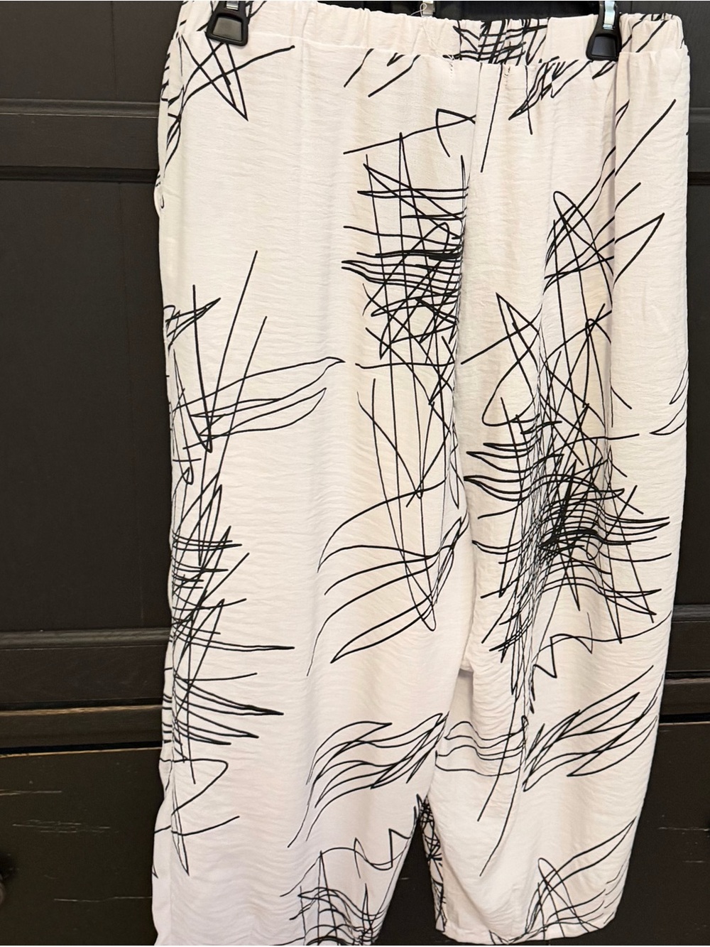 Women’s White Graphic Print pants